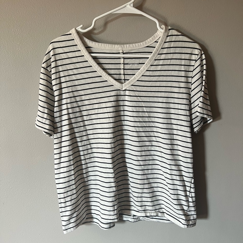 Baggy stripped V-neck